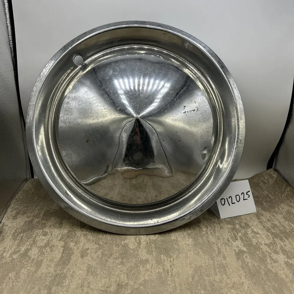 Single Vintage Plymouth Chrome Pointed Hub Cap